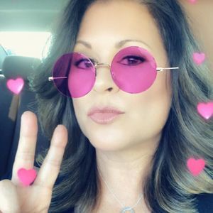 Meet your Posher, Brenda